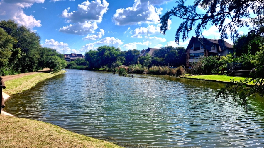 4 Bedroom Property for Sale in Boschenvaal River Front Lodges Free State